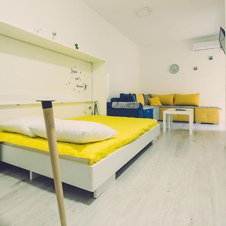Hristovi Apartments Скопье Экстерьер фото