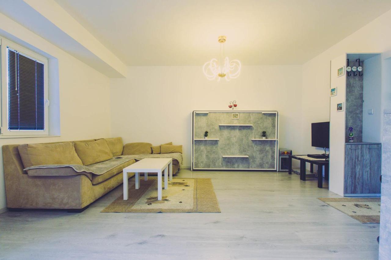 Hristovi Apartments Скопье Экстерьер фото