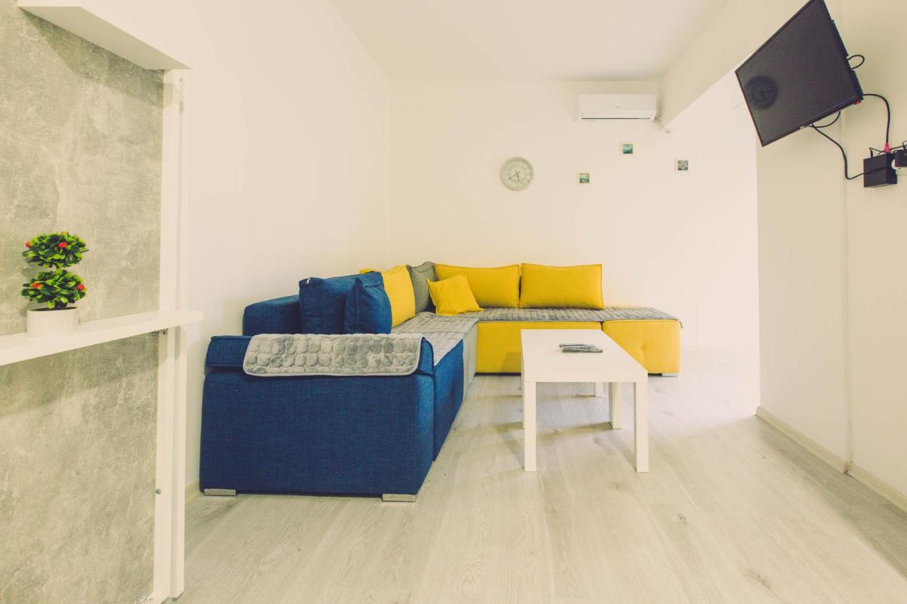 Hristovi Apartments Скопье Экстерьер фото