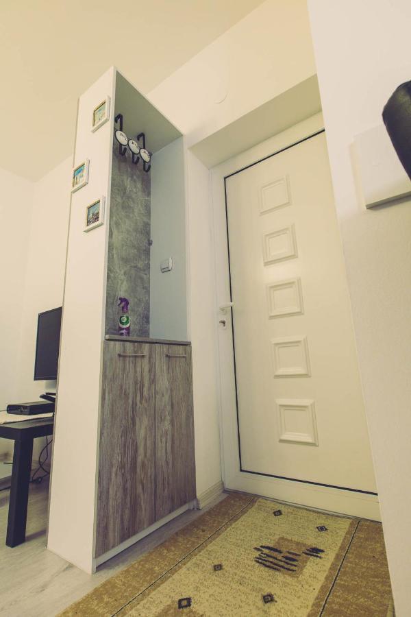 Hristovi Apartments Скопье Экстерьер фото